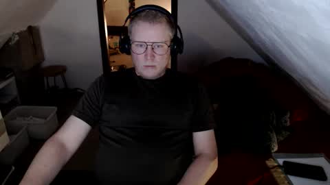 pussylovercb online show from June 8, 2026, 8:31 pm