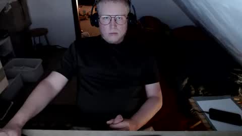pussylovercb online show from June 9, 2026, 9:59 pm