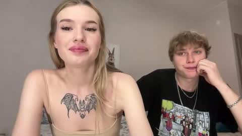 Lina online show from October 2, 2025, 7:10 pm