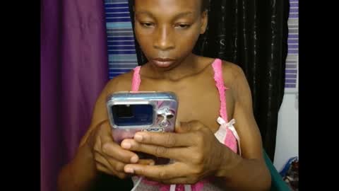 Snapshot of pussyxxjuice chatting on October 7, 2025, 9:28 am pussyxxjuice online show from October 7, 2025, 9:28 am