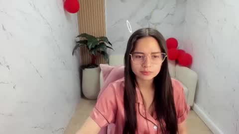 Qetsyah online show from February 22, 2026, 12:58 pm