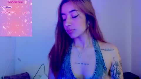 Snapshot of quee_tiana chatting on March 3, 2026, 7:20 pm your princess online show from March 3, 2026, 7:20 pm