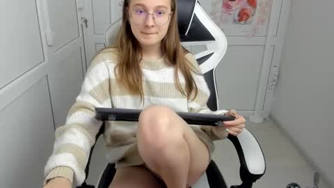 Amelie online show from June 10, 2026, 7:18 am