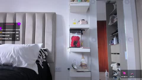 Snapshot of queen_antonella_oficial chatting on January 25, 2025, 9:14 pm QUEEN ANTONELLA online show from January 25, 2025, 9:14 pm