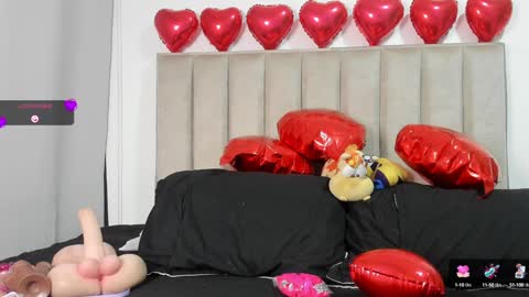 Snapshot of queen_antonella_oficial chatting on February 3, 2025, 11:31 am QUEEN ANTONELLA online show from February 3, 2025, 11:31 am