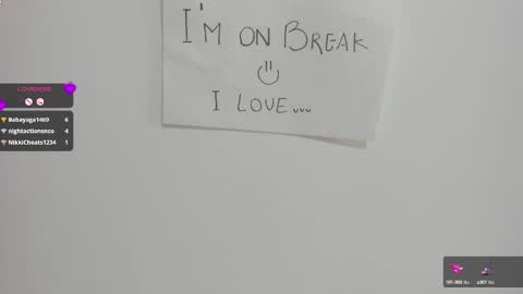 Snapshot of queen_antonella_oficial chatting on February 18, 2025, 2:59 pm QUEEN ANTONELLA online show from February 18, 2025, 2:59 pm