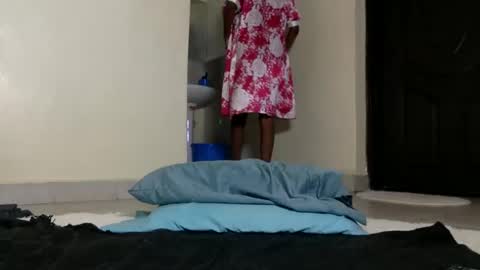 Snapshot of queen_asha chatting on December 14, 2024, 12:22 am queen_asha online show from December 14, 2024, 12:22 am