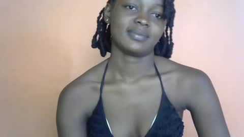 queen_banice online show from February 9, 2026, 9:35 am