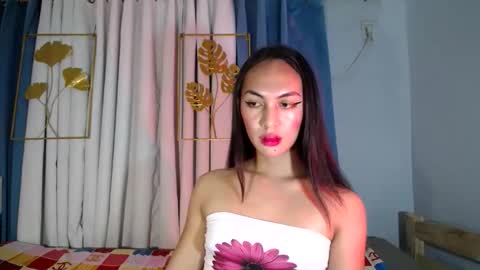 queen_danaya online show from June 4, 2026, 12:38 am