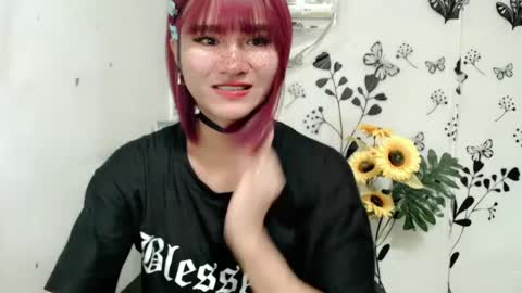 Snapshot of queen_elicktra chatting on December 29, 2024, 9:39 am JOY online show from December 29, 2024, 9:39 am