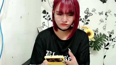 Snapshot of queen_elicktra chatting on January 4, 2025, 10:38 am JOY online show from January 4, 2025, 10:38 am