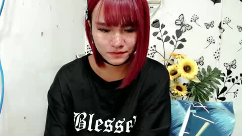 Snapshot of queen_elicktra chatting on January 5, 2025, 6:13 am JOY online show from January 5, 2025, 6:13 am