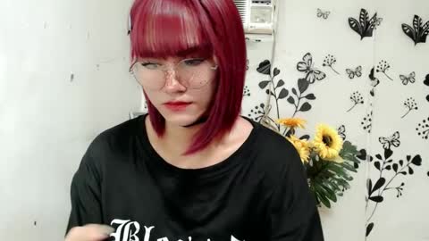 Snapshot of queen_elicktra chatting on January 31, 2025, 7:08 pm JOY online show from January 31, 2025, 7:08 pm