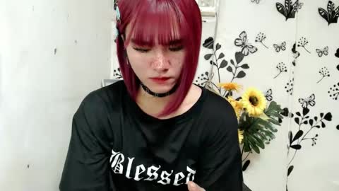 Snapshot of queen_elicktra chatting on February 4, 2025, 5:45 pm JOY online show from February 4, 2025, 5:45 pm