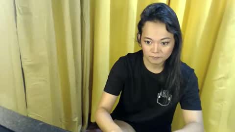 queen_ennah online show from June 8, 2026, 9:37 pm