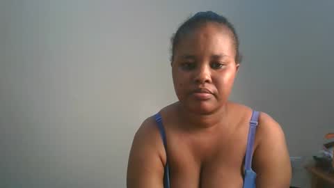 Snapshot of queen_kikih chatting on January 15, 2026, 10:09 am Queen kikih online show from January 15, 2026, 10:09 am