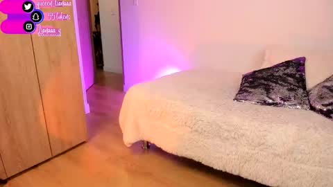 Snapshot of queen_liana chatting on December 20, 2024, 7:33 am Liana  online show from December 20, 2024, 7:33 am