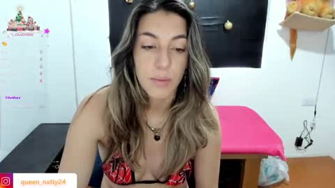 Snapshot of queen_natttyy chatting on December 25, 2024, 4:54 pm queen_natttyy online show from December 25, 2024, 4:54 pm