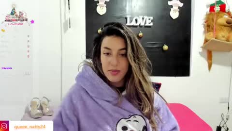 Snapshot of queen_natttyy chatting on December 28, 2024, 3:47 am queen_natttyy online show from December 28, 2024, 3:47 am