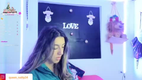 Snapshot of queen_natttyy chatting on January 4, 2025, 6:30 am queen_natttyy online show from January 4, 2025, 6:30 am
