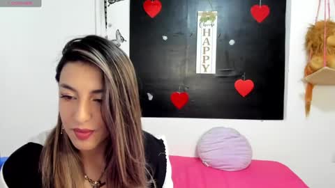 Snapshot of queen_natttyy chatting on January 22, 2025, 4:02 am queen_natttyy online show from January 22, 2025, 4:02 am