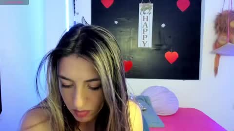 Snapshot of queen_natttyy chatting on January 22, 2025, 7:03 am queen_natttyy online show from January 22, 2025, 7:03 am