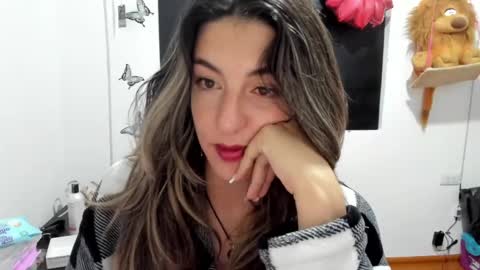 Snapshot of queen_natttyy chatting on February 21, 2025, 4:40 am queen_natttyy online show from February 21, 2025, 4:40 am