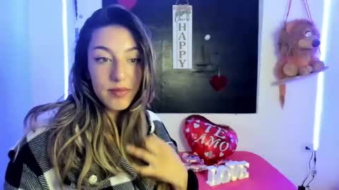 Snapshot of queen_natttyy chatting on March 9, 2025, 3:32 am queen_natttyy online show from March 9, 2025, 3:32 am