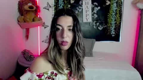 Snapshot of queen_natttyy chatting on September 24, 2025, 2:31 pm queen_natttyy online show from September 24, 2025, 2:31 pm