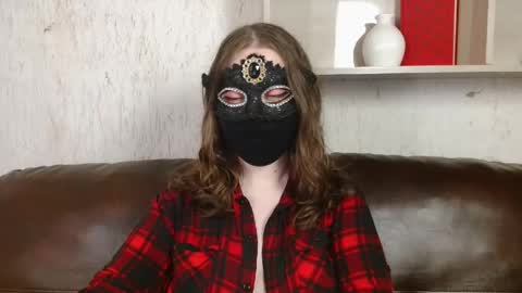 Snapshot of queen_nora chatting on May 13, 2026, 11:00 pm Nora online show from May 13, 2026, 11:00 pm