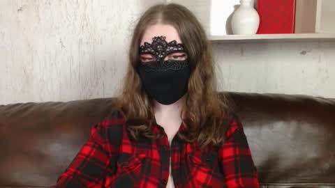 Snapshot of queen_nora chatting on May 22, 2026, 10:26 pm Nora online show from May 22, 2026, 10:26 pm