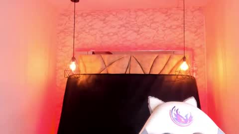   online show from February 21, 2025, 6:26 pm