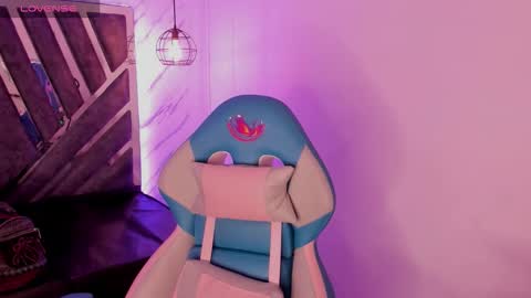   online show from September 13, 2025, 11:21 am