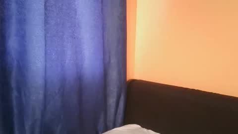 queen_sashavixen online show from November 17, 2025, 6:52 am