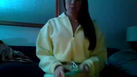 queenbee6269 online show from December 12, 2024, 3:21 am