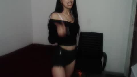 queenbyte_18 online show from December 22, 2025, 4:09 am