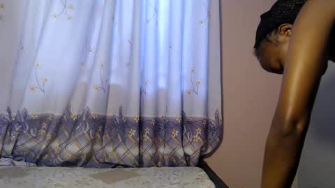 queenchloe1 online show from June 8, 2026, 5:19 am
