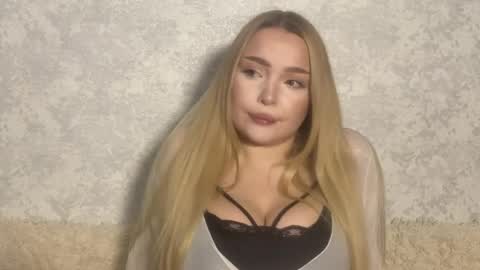 Snapshot of queenkat33 chatting on June 8, 2026, 9:59 pm queenkat33 online show from June 8, 2026, 9:59 pm