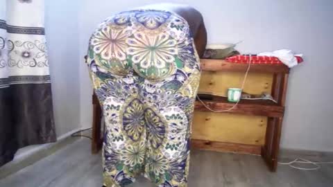 Snapshot of queenkiah chatting on September 24, 2025, 2:53 pm Nina online show from September 24, 2025, 2:53 pm