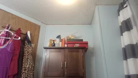 Snapshot of queenking55 chatting on March 3, 2025, 5:42 am Queen N King Fun Night online show from March 3, 2025, 5:42 am