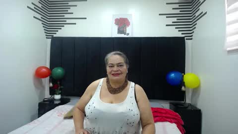 VickyBoobss online show from November 18, 2025, 1:15 pm