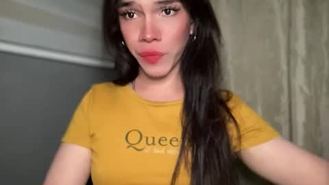 QUEEN online show from May 31, 2026, 5:37 am