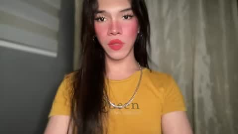 QUEEN online show from June 18, 2026, 9:25 am