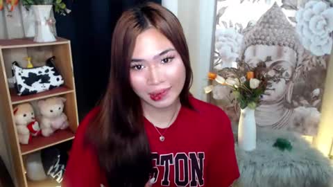 Snapshot of queenofcum169xx chatting on February 17, 2025, 5:10 pm Mikka online show from February 17, 2025, 5:10 pm