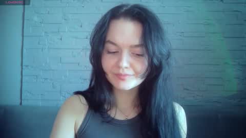 QueenOfModels online show from February 15, 2026, 1:09 pm