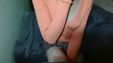 queenoftenderness online show from October 31, 2025, 7:59 pm