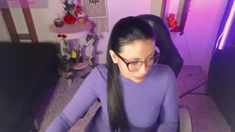 queenrose94 online show from April 7, 2026, 2:17 pm