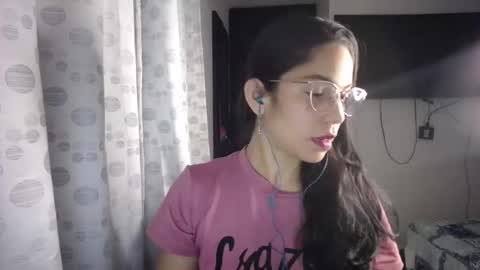 Paola online show from January 7, 2025, 5:01 am