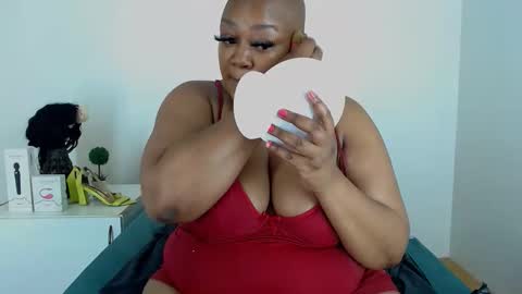 Snapshot of queenxjessi chatting on October 26, 2025, 8:48 pm QUEENxJESSI online show from October 26, 2025, 8:48 pm