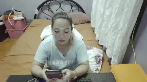 quelly40 online show from December 1, 2025, 12:32 pm